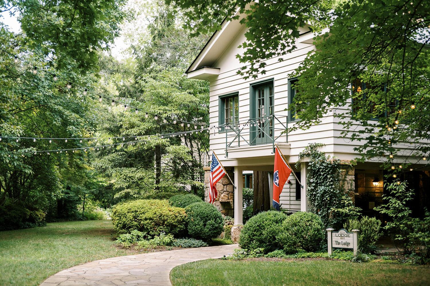 The Wedding Website of Sarah Bridgeman and Caleb Pardue