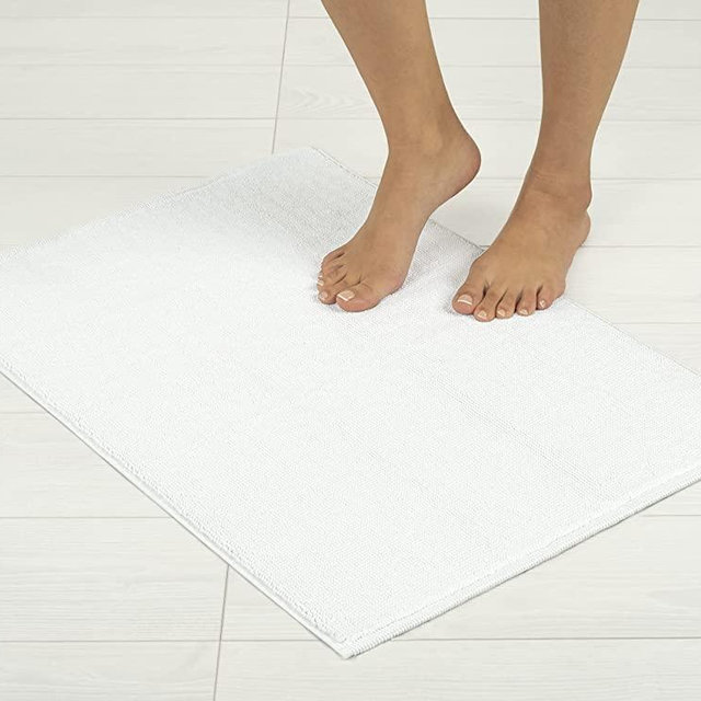 American Soft Linen, Non Slip Bath Rug, 100% Cotton 20 in 34 in Bath Mats Rugs for Bathroom, Washable Soft Absorbent Shaggy Form Area Rugs, White