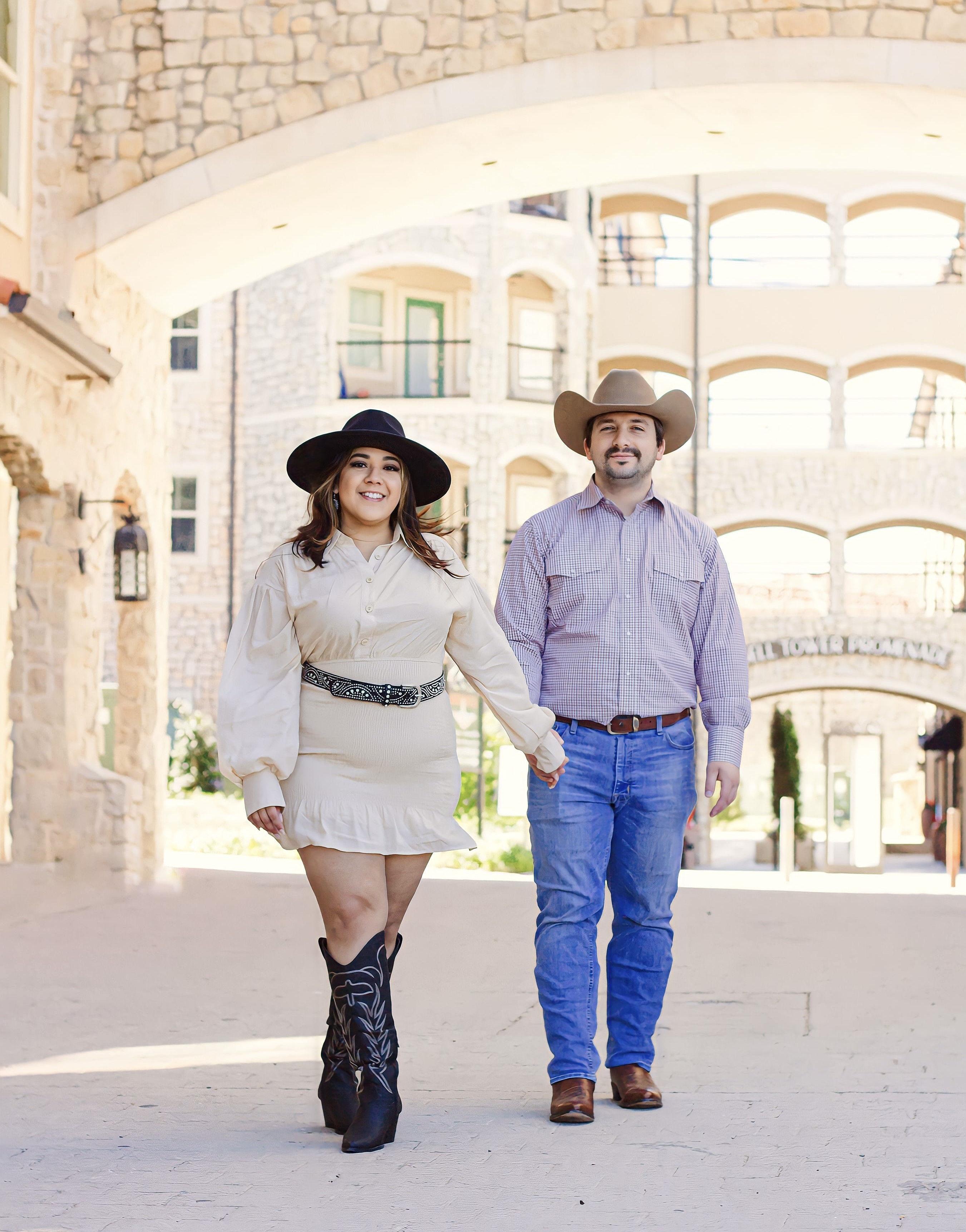 The Wedding Website of Elena Lopez and Benjamin Grieves
