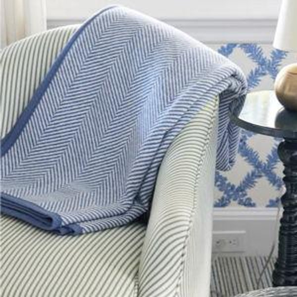 CHAPPYWRAP - Harborview Herringbone Cornflower Blanket