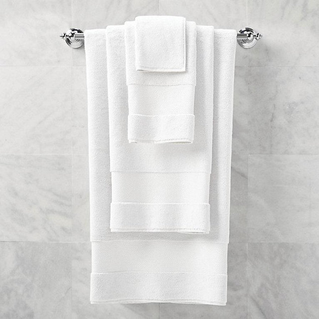 Frontgate Resort Collection White Bath Sheets