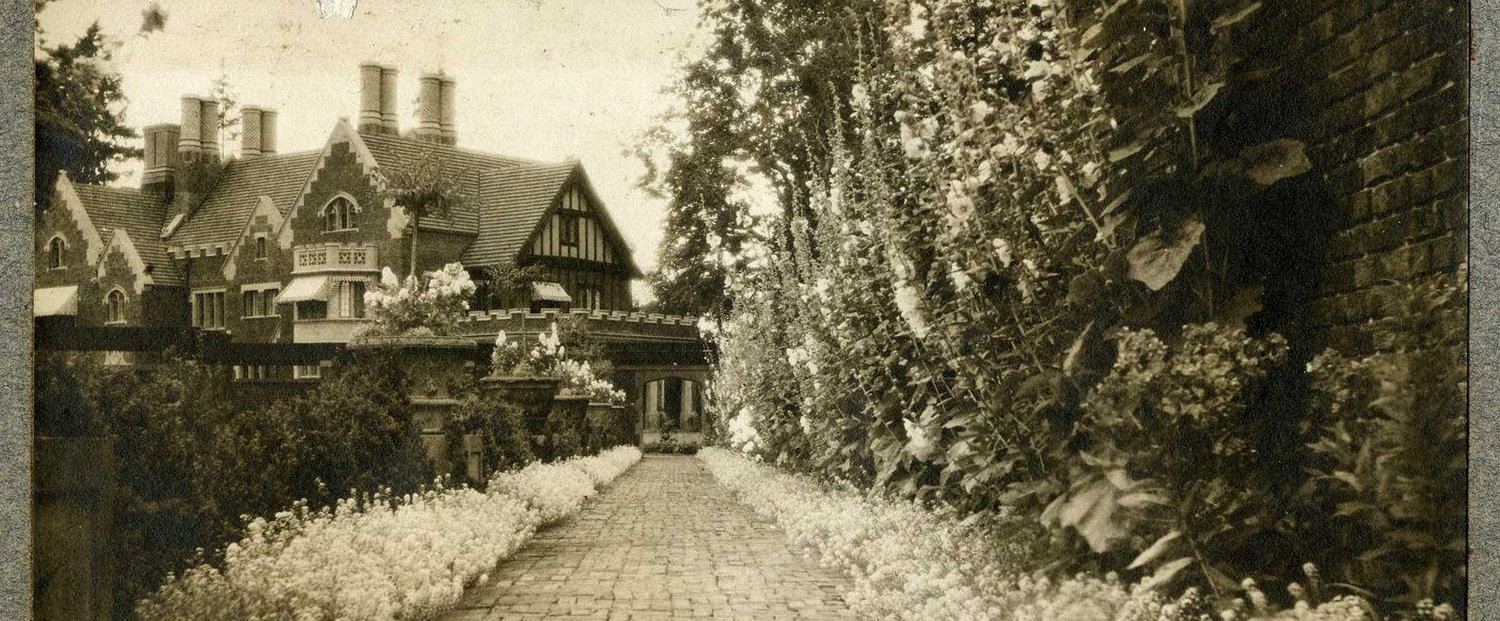 The Wedding Website of Alexis Schröader and Aaron Ladd