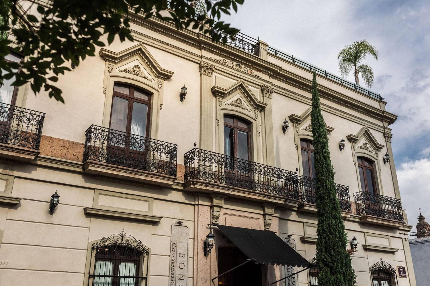The Wedding Website of Stephani Argandoña and Jason Bernstein