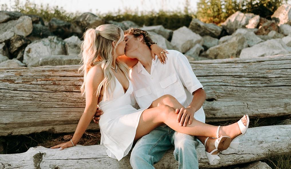 The Wedding Website of Alyssa Wood and Jayson Wood