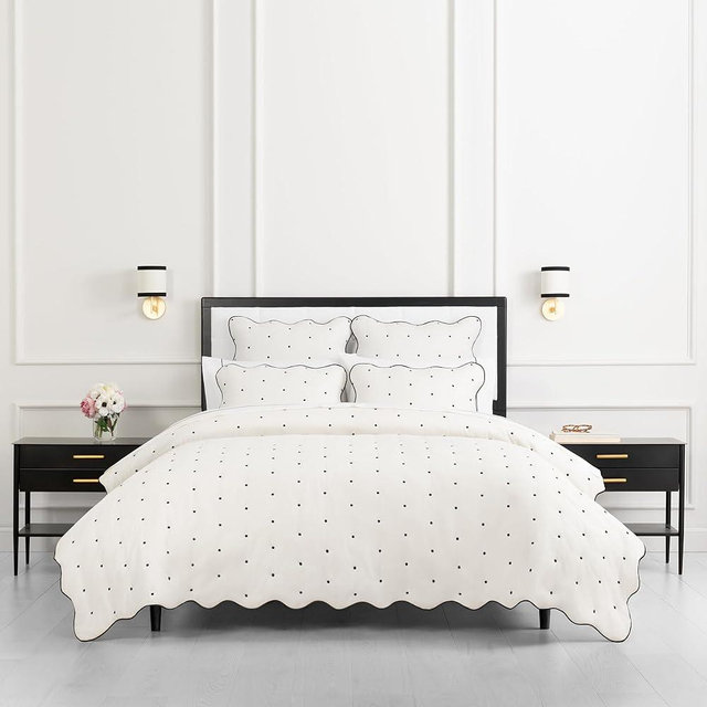 kate spade new york Scalloped Edge 3-Piece Full/Queen Quilt Bedding Set, 100% Cotton Reversible Cover, All Season Warmth Bedding, Machine Washable, Marshmallow