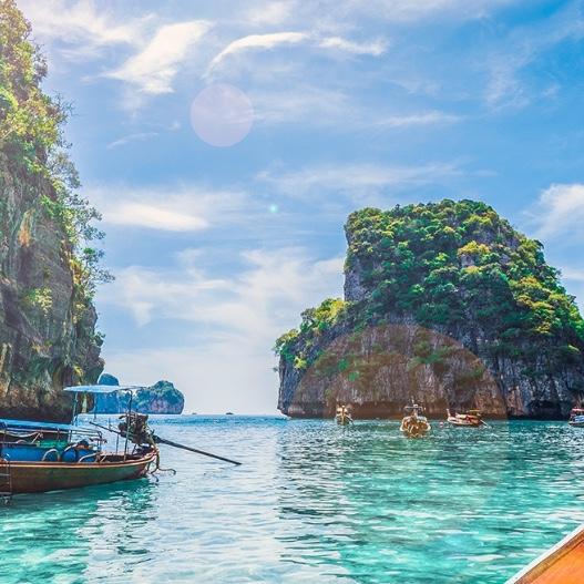 Island Hopping Day Tour in Palawan