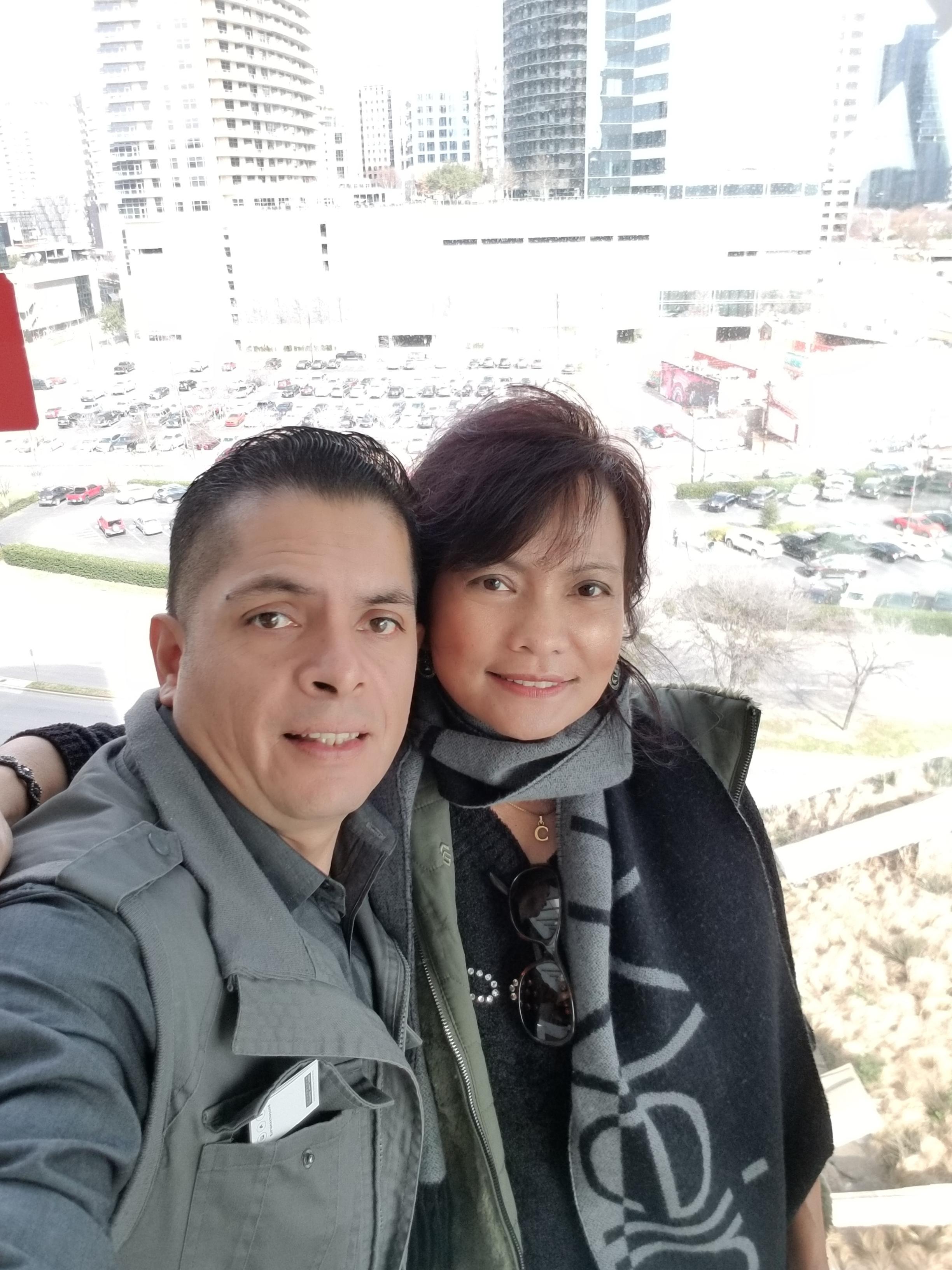 The Wedding Website of Fernando Leon and Carolyn Smith