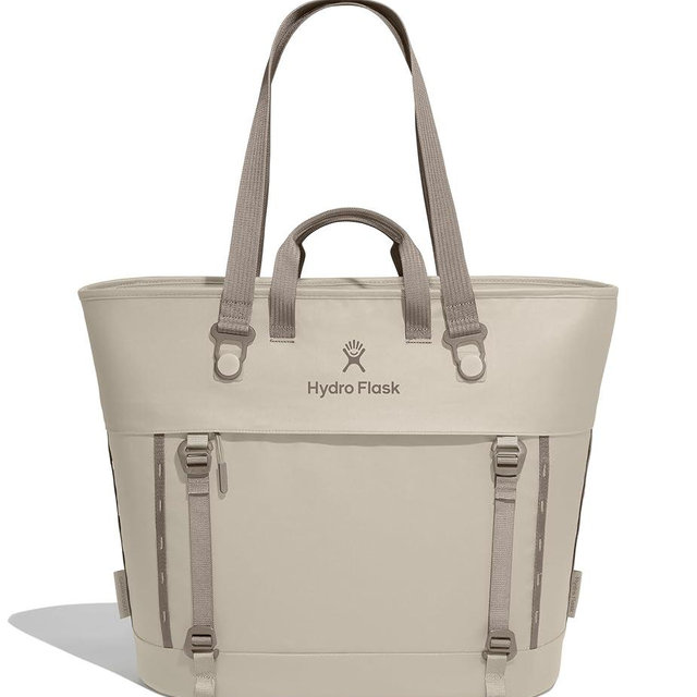 Hydro Flask Carryout Tote - Insulated Tote Bag - 30 L Capacity in Oat
