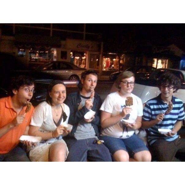 The original banana stand, featuring JJ, Lindsey, Dylan, Betty & Trask