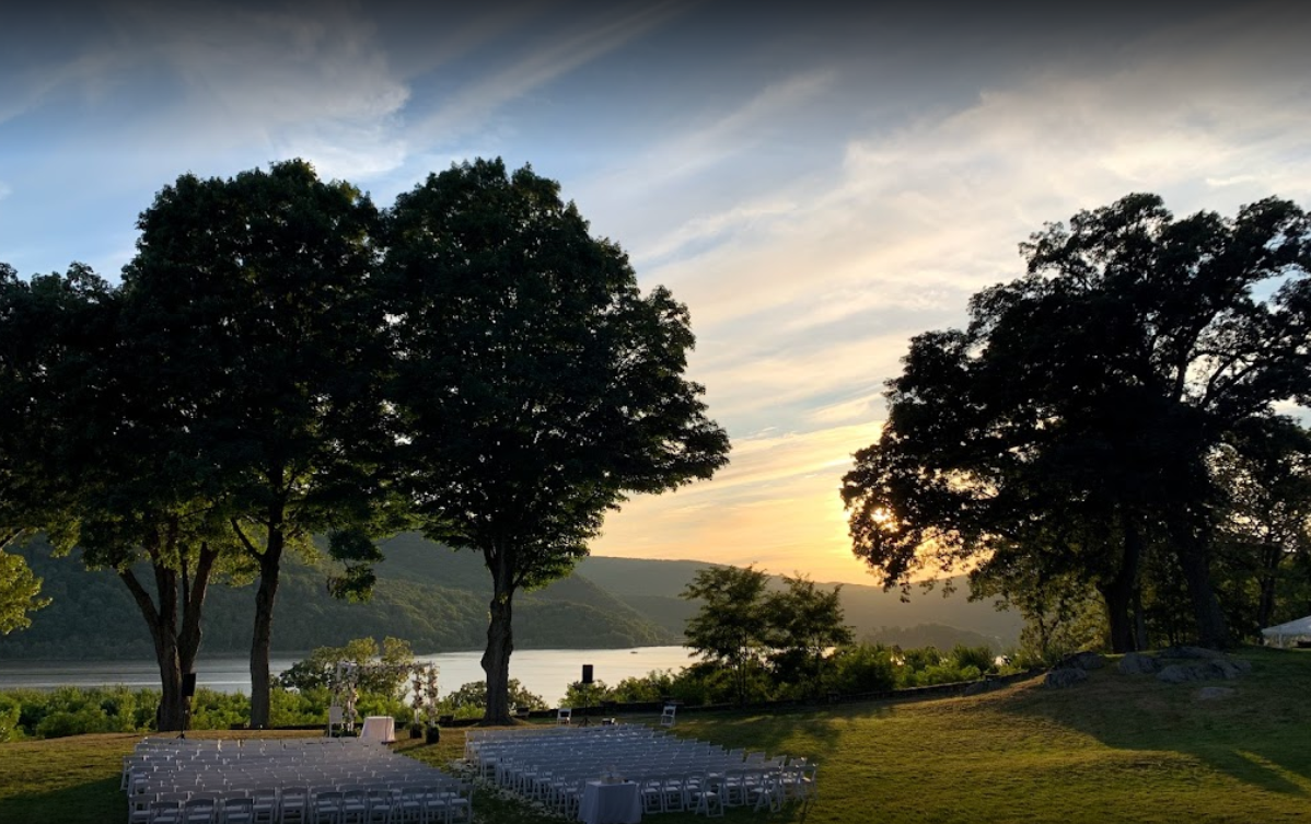 The Wedding Website of Gwyneth Cook and Michael McMahon