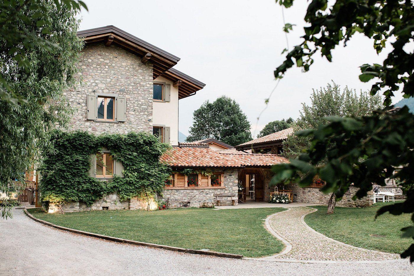 The Wedding Website of Guglielmo Losi and Francesca Paparello