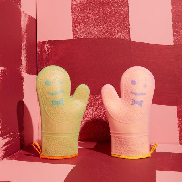 The Oven Mitts