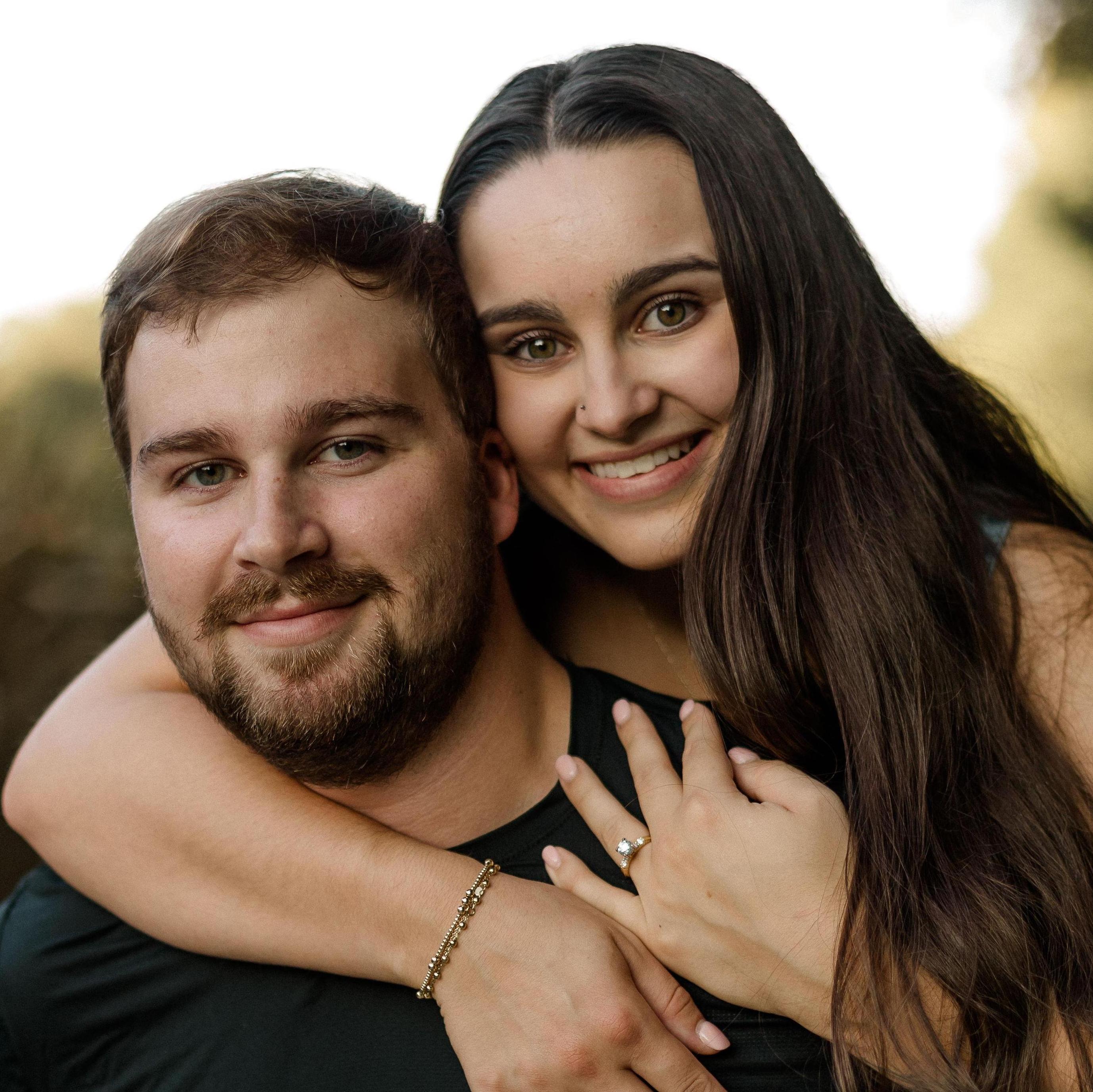A couple engagement pics :)