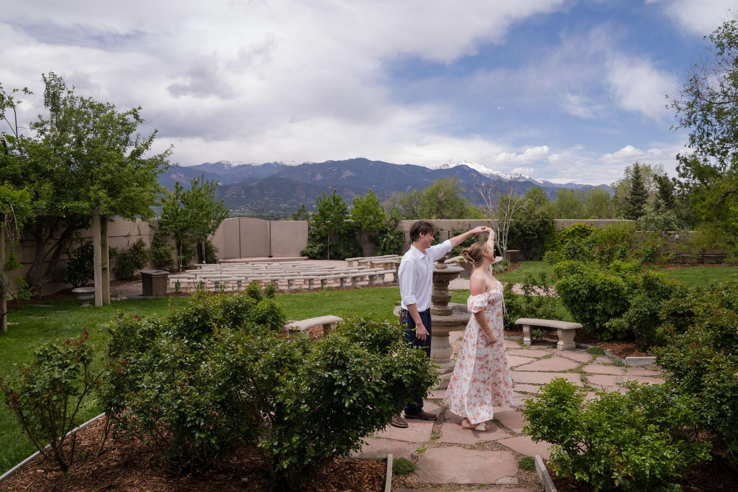 The Wedding Website of Lauren Jordan and Connor Jacobson