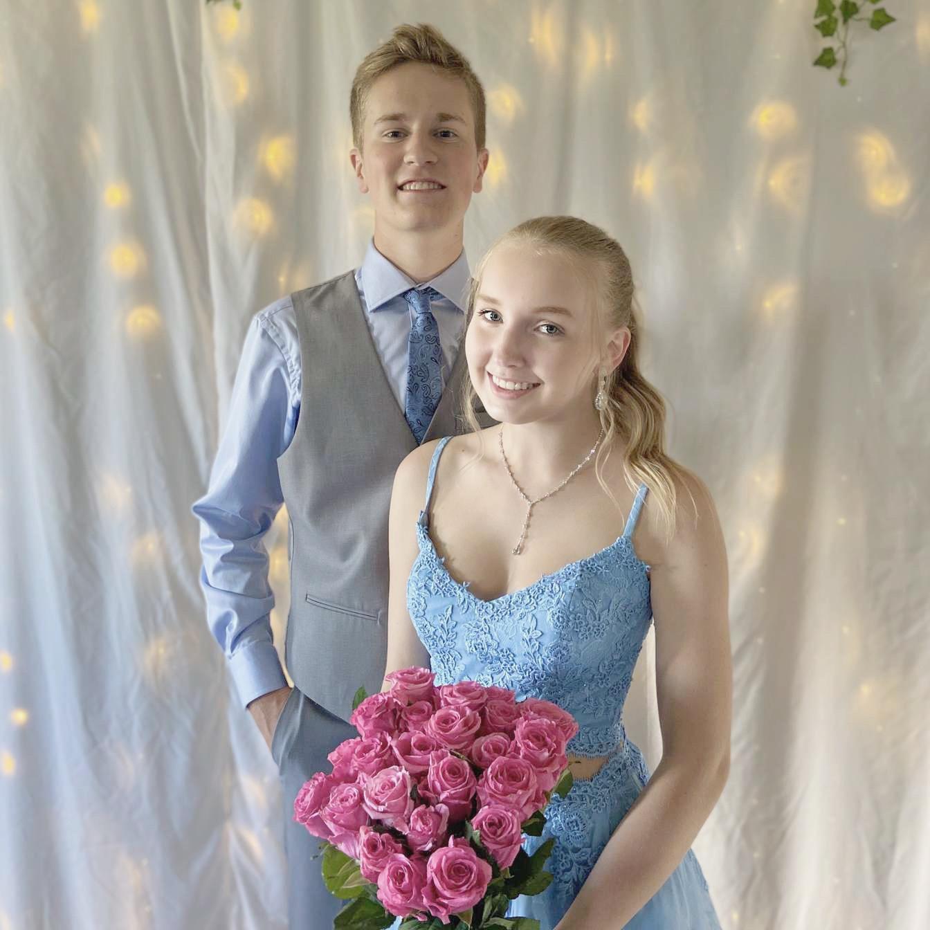 Junior Prom (Shop prom due to Covid)!