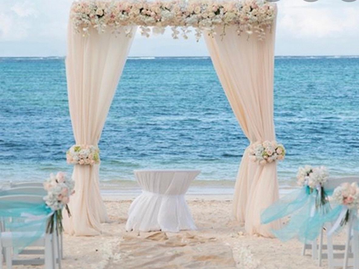 The Wedding Website of Marcela Felix and Vincent Edwards