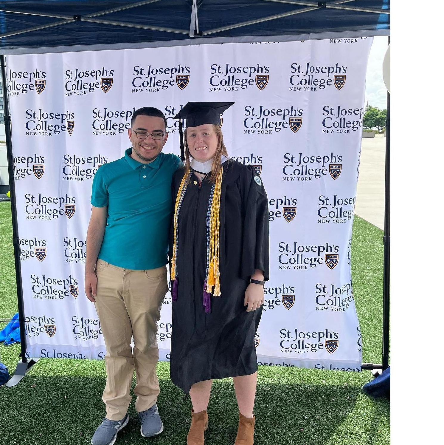 Jess's undergraduate graduation 2022