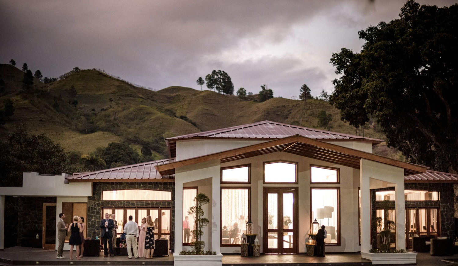 The Wedding Website of Miguel Febriel and Albely Quezada