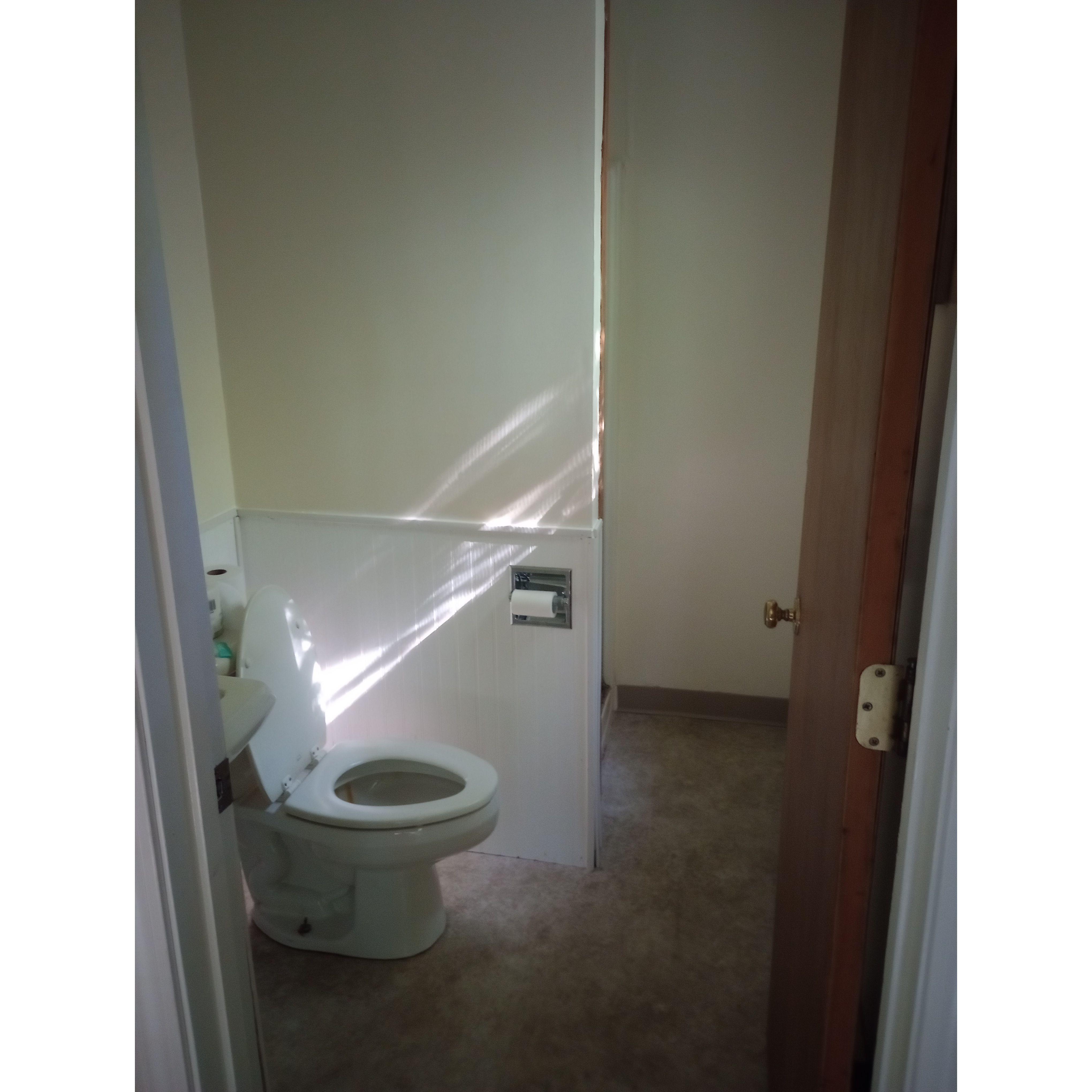 Gibbs House- Each room has its own full bath