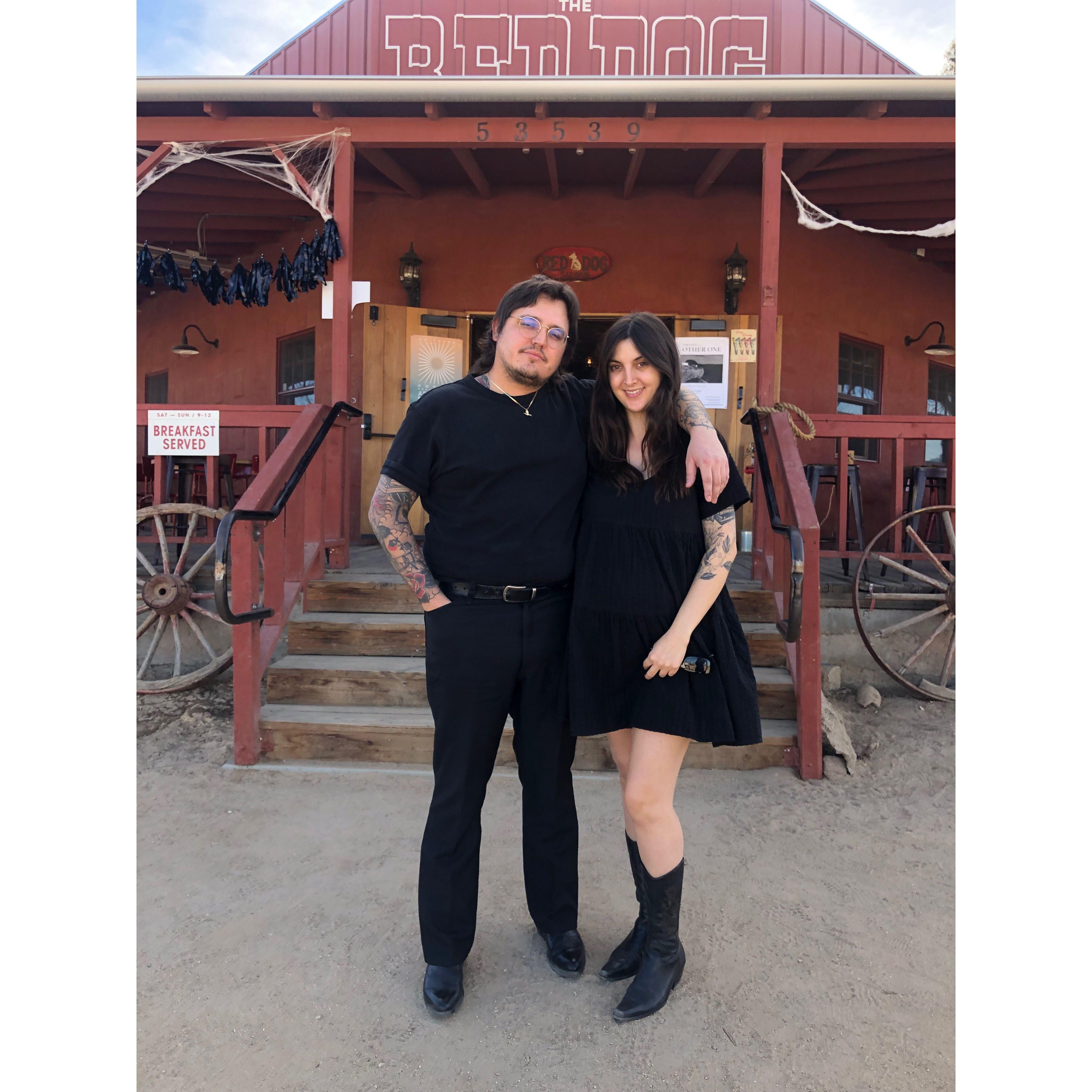 6 months pregnant in Joshua Tree for Halloween Idles show at Pappy's.