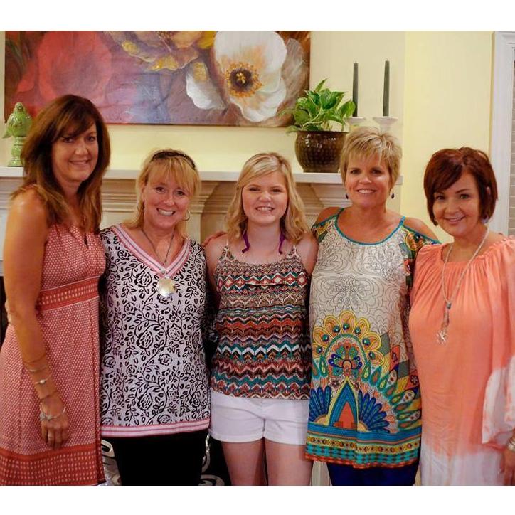 Caroline with Tiz Johnston, Natalie Tindol, her mom and Kelly Lewis