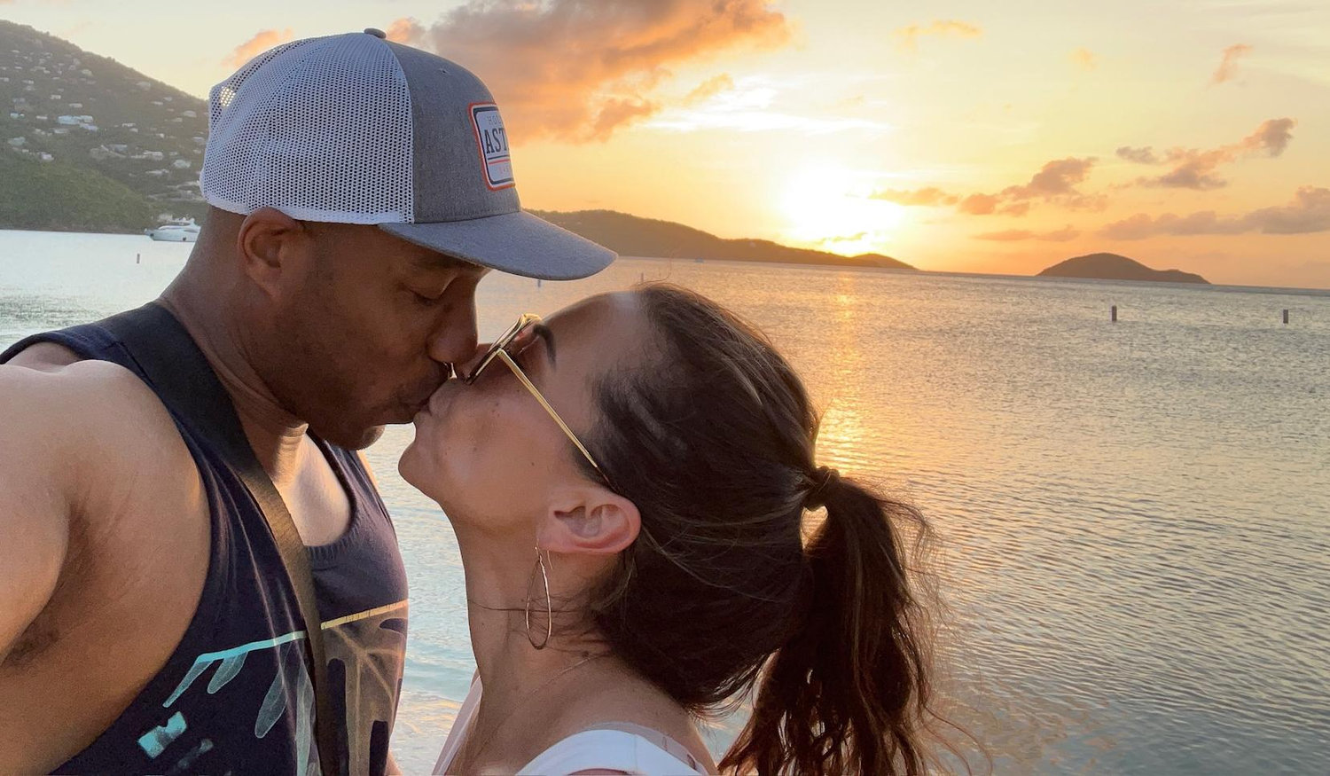 The Wedding Website of Yessica Gomez and Rufus Dixon