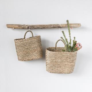 Handwoven 2-Piece Seagrass Wall Mount Basket Set