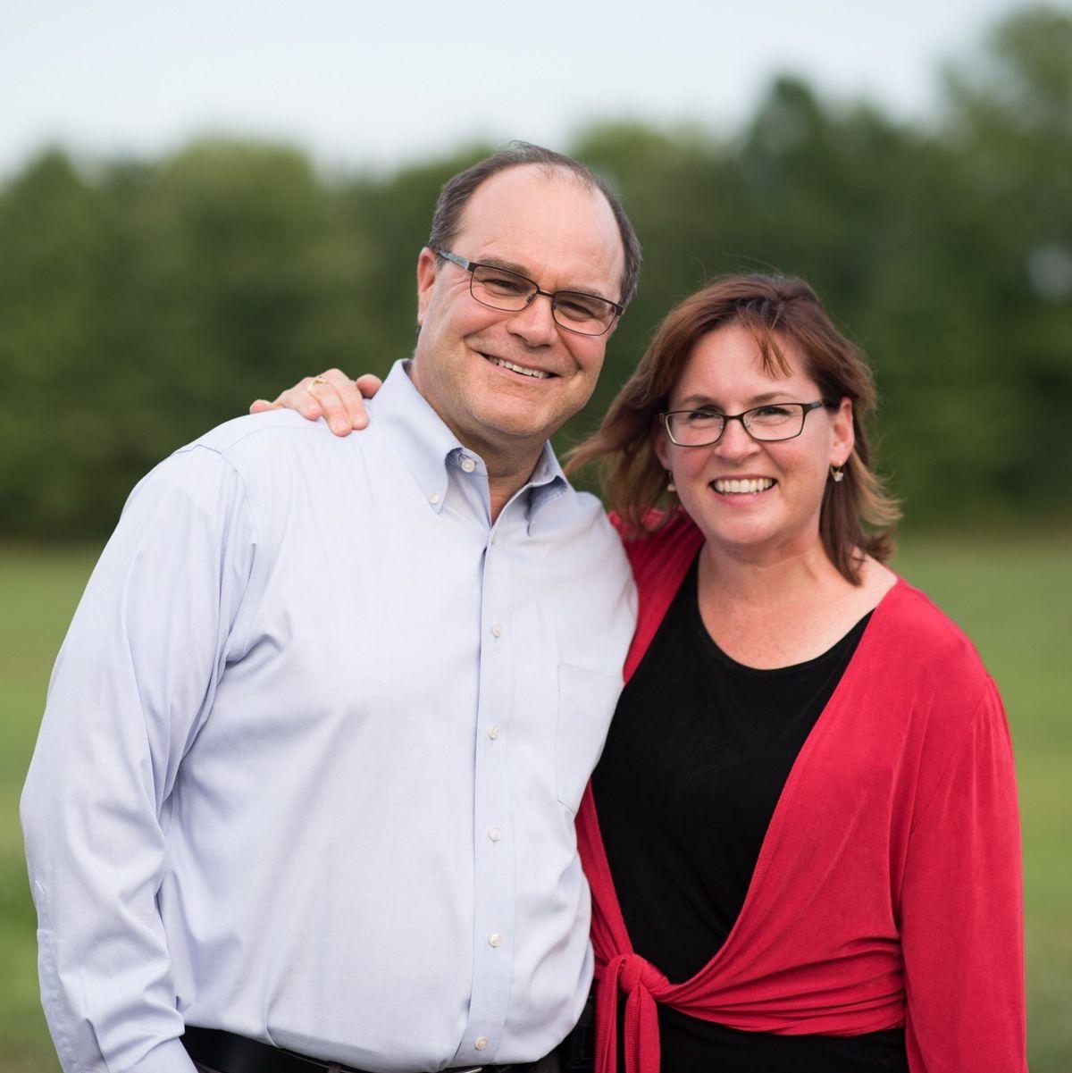 Meet Amy and Chris, Jackson’s parents! They both grew up in New England and met in college. Now, they live in Suffield, CT, where Sam and Jackson have spent most of their Christmases together
