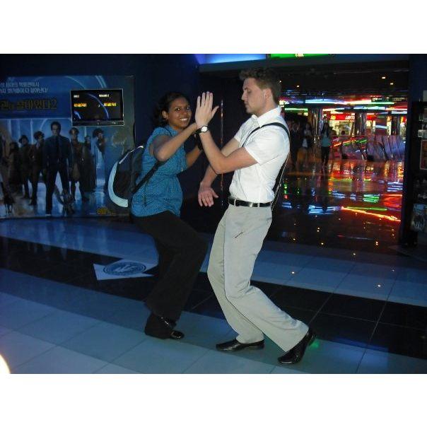 Our first time dancing. We are professionals obviously. Quizas la primera vez que bailamos juntos.