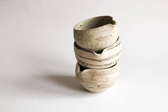 Small ceramic pourers