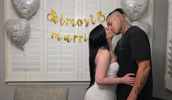The Wedding Website of Stephanie Gonzalez and Daniel Hernandez