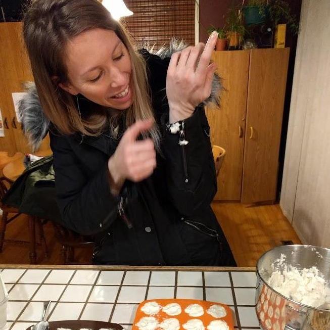 Last second Thanksgiving preparations