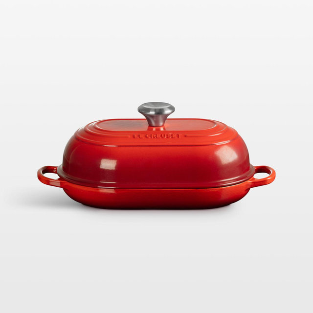 Le Creuset ® Signature Oval 11.5" Cerise Bread Oven
