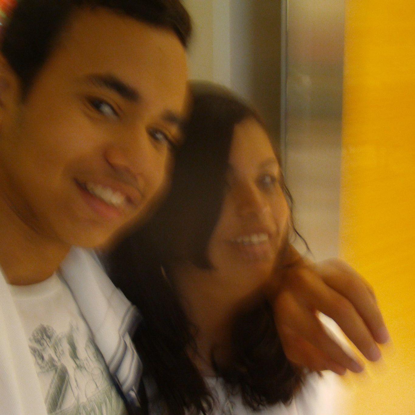 Escapados de la escuela yendo a Plaza Las Américas 2010