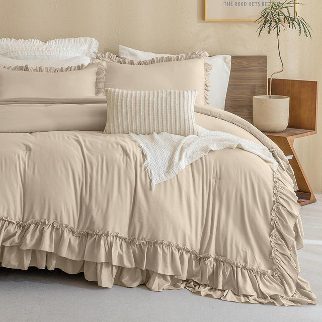 Queen's House Ruffled King Size Comforter Set,Linen Feel Textured Farmhouse Lightweight Fluffy Boho Chic Bedding Comforter,Ultra Soft Microfiber Inner Fill Bedding