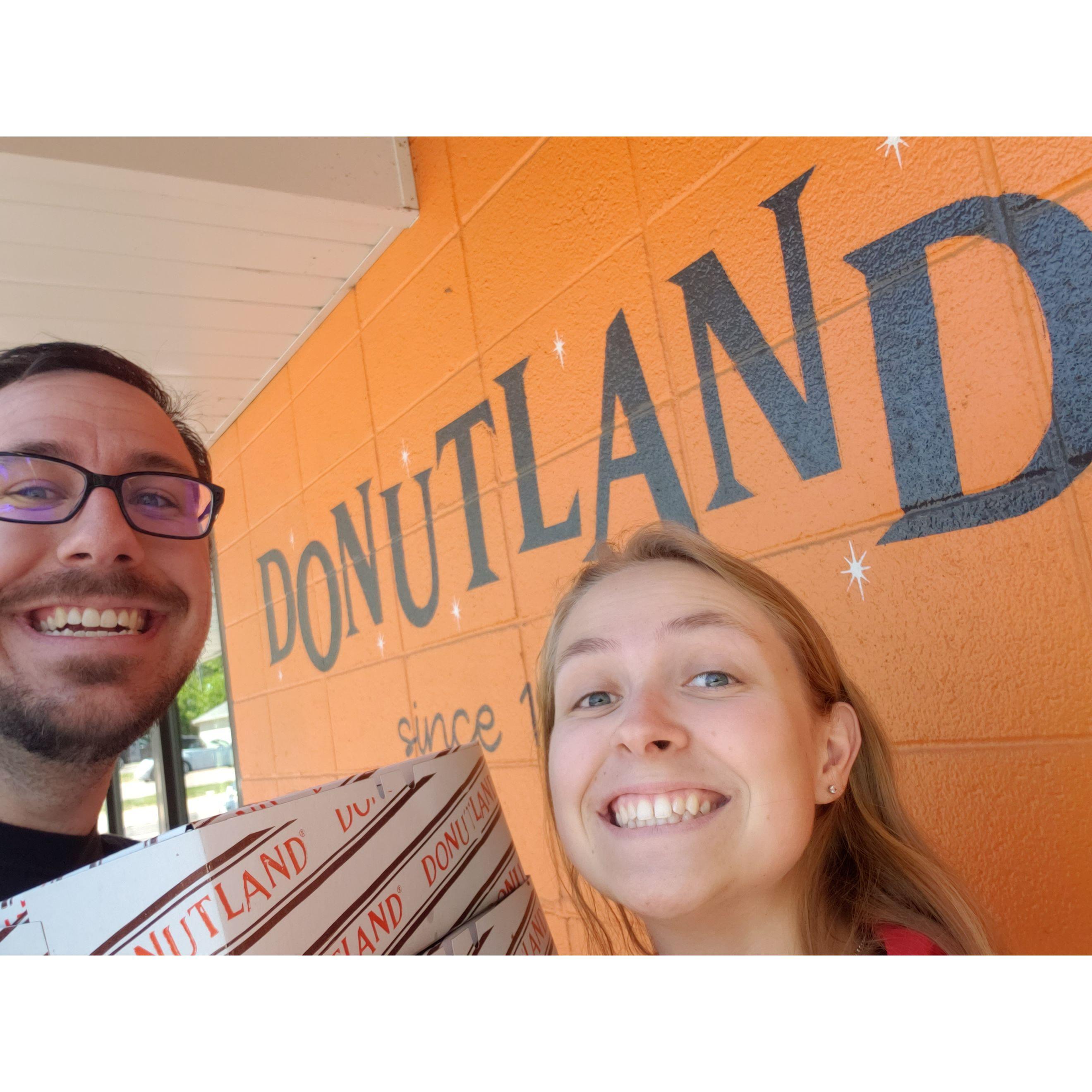 When we stopped here on our drive to TN from MN, they were closed. As we were walking back to our car, one of the workers popped out and asked if we wanted 8 dozen donut holes. OF COURSE!