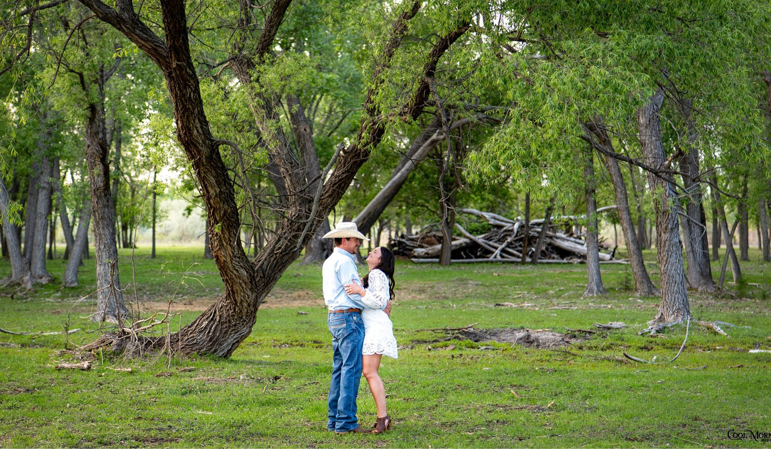 The Wedding Website of Jalyne Schuster and Seth Schneider