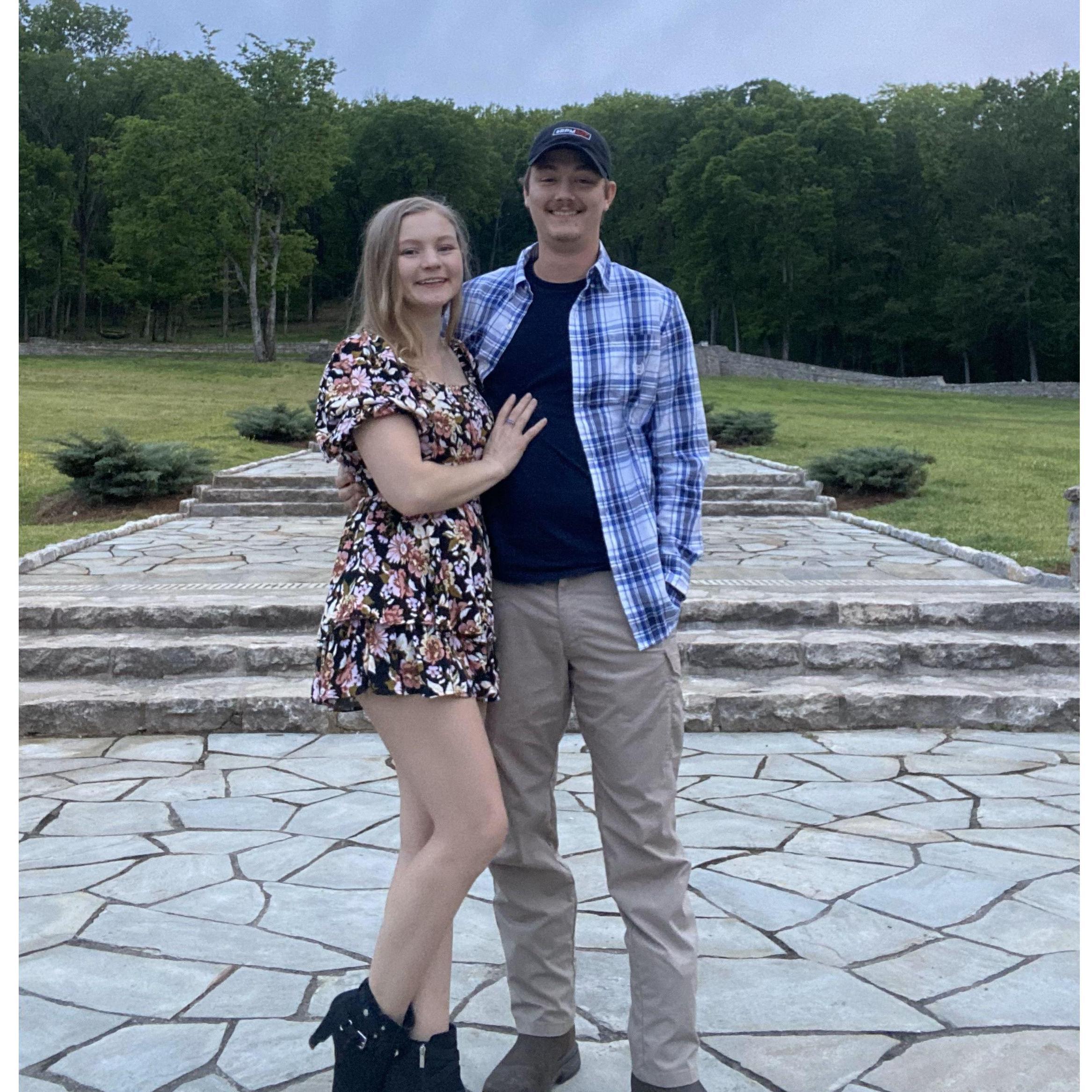 Brandon took Taylor to take pictures at one of the parks after one of their dates.