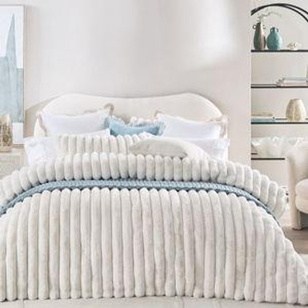 Oslo Faux Fur Ribbed Comforter Set