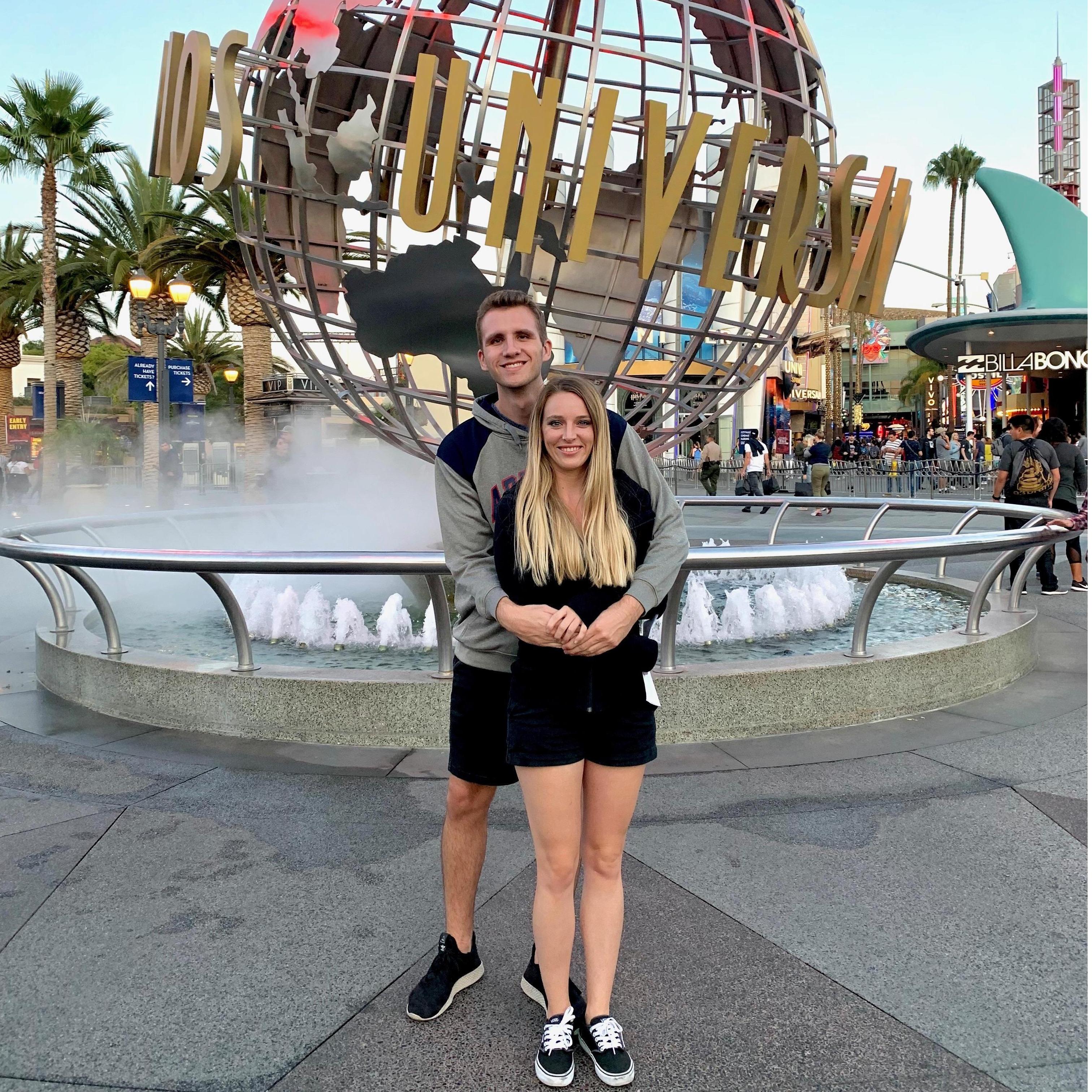 We went to Universal Studios in California and had an amazing night at Halloween Horror Nights!