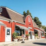 Brentwood Country Mart
