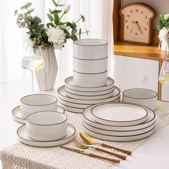 LERATIO Ceramic Dinnerware Sets of 6, High Edge Stoneware Plates and Bowls Set, Chip and Crack Resistant | Oven & Dishwasher & Microwave Safe Dishes Set, Service for 6 - Brown Rim (18 PCS)