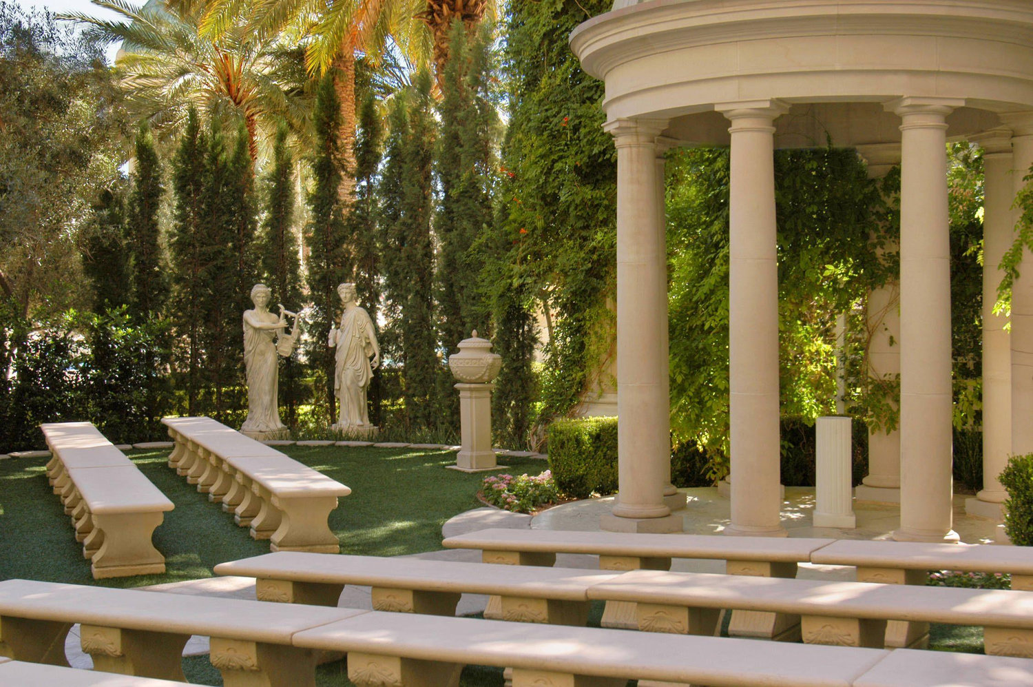 The Wedding Website of Ashley Courtois and Christian Cafaro