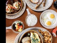 Another Broken Egg Cafe