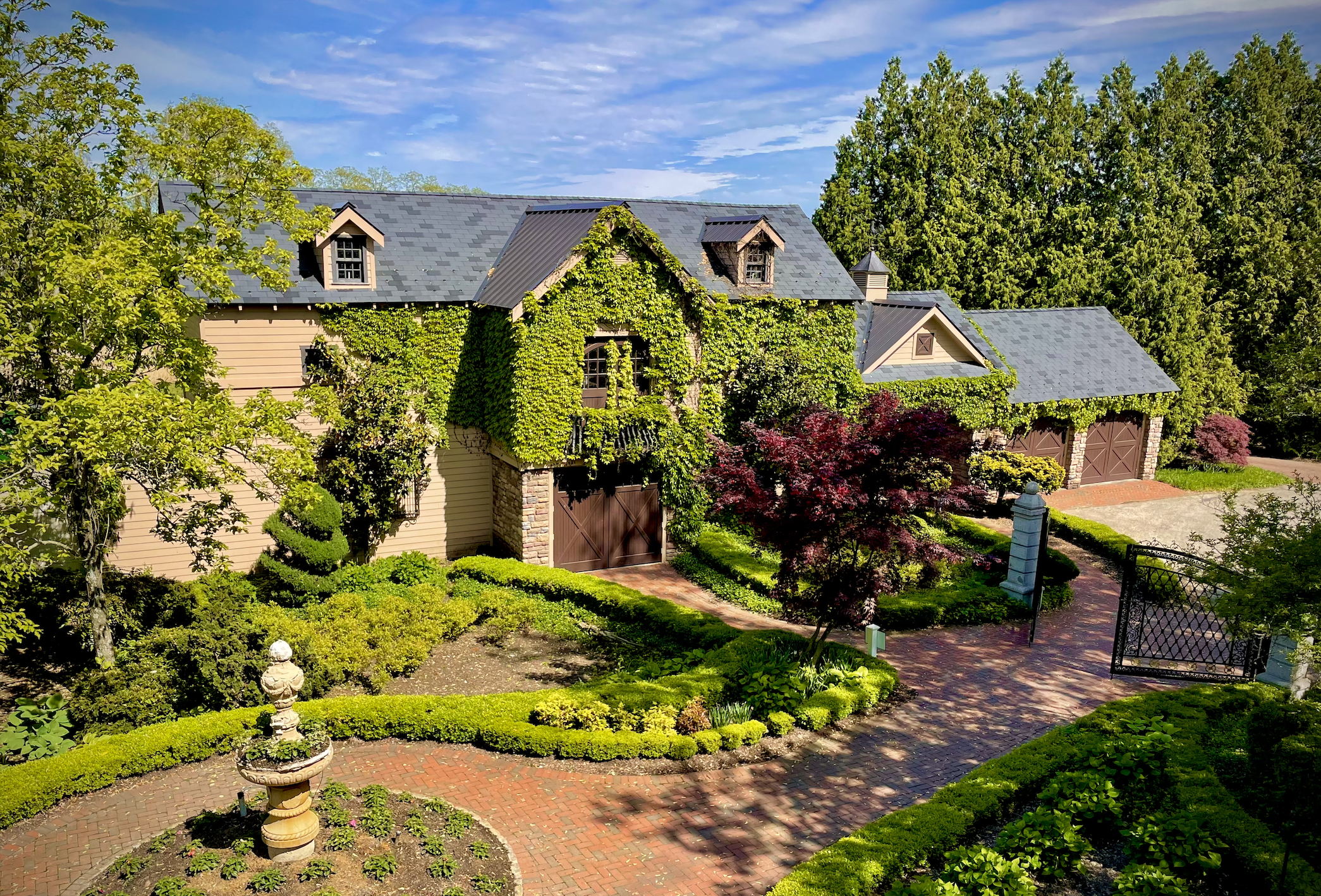 The Wedding Website of Kelly Garretson and Rob Quelch