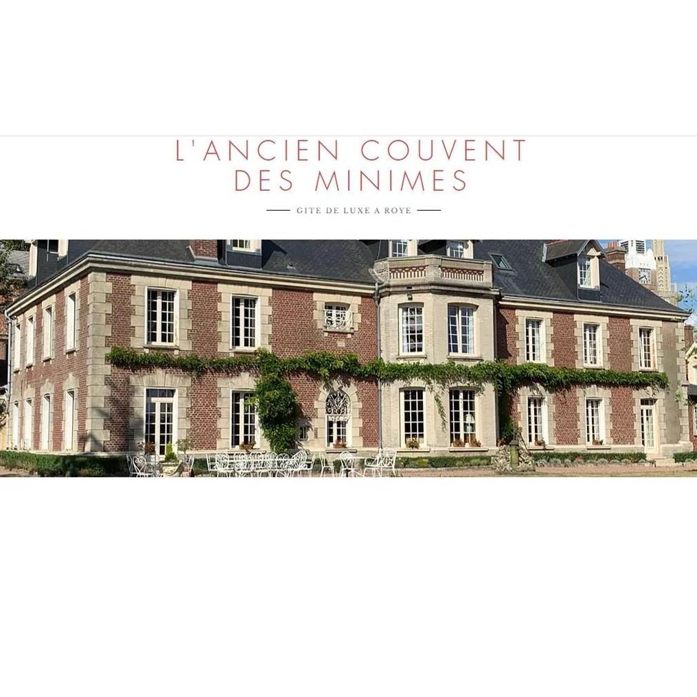 This is Sunday's brunch venue, all guests traveling from abroad are invited to join :).
HISTORY:
17th century building of the Minims - prior a convent, then a boarding school for girls, now private.