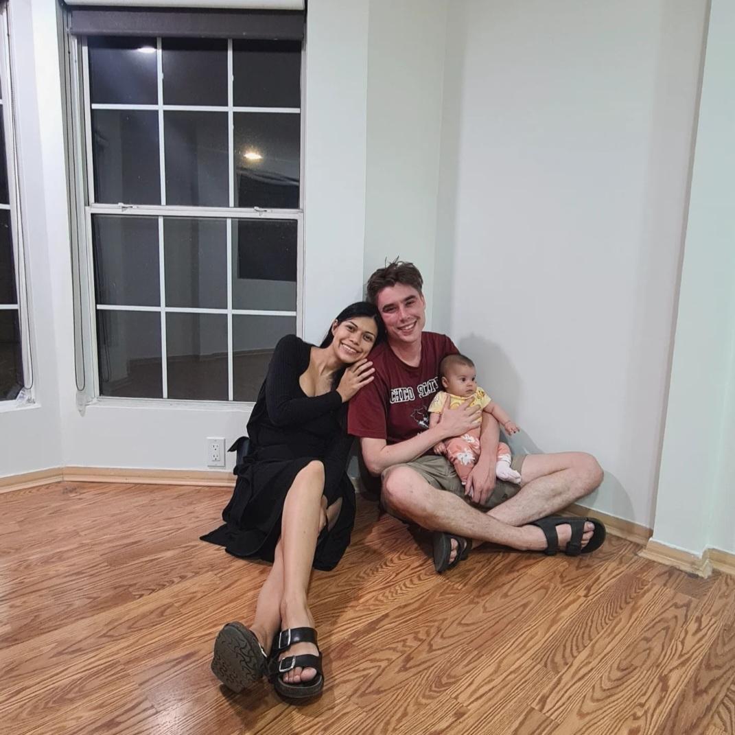 [ENG] Moving in together (officially)
[ESP] Mudándonos juntos (oficialmente)