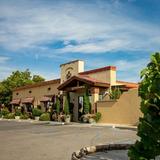 D. H. LESCOMBES WINERY & BISTRO