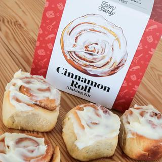 Cinnamon Roll Making Kit
