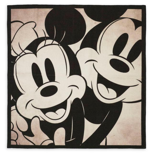 Disney® Mickey & Minnie Classic 4'6 x 6'6 Area Rug